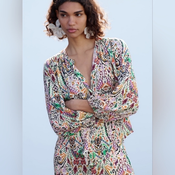 Zara 2 Piece Multicolored Metallic Thread Printed Top & Flared Pants Co Ord Set - Picture 2 of 5